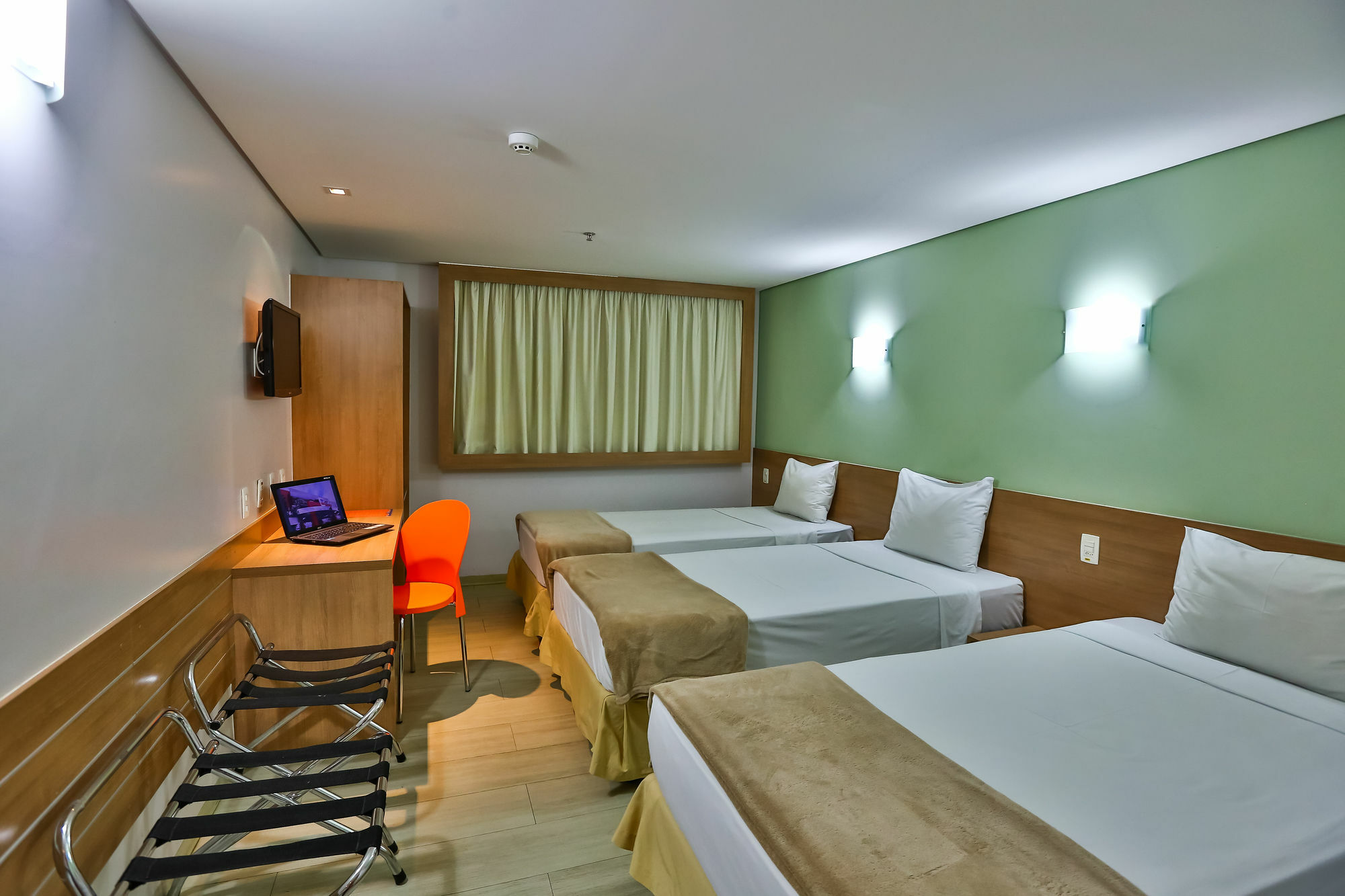 Hotel Go Inn Estacao Гояния Екстериор снимка
